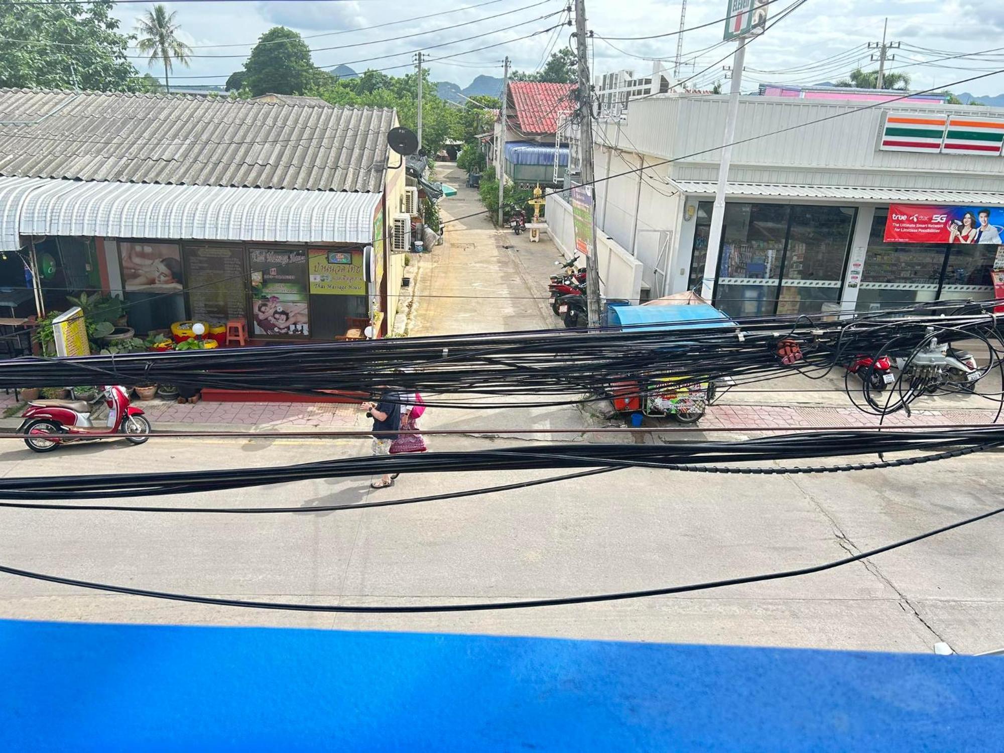 Noot'S Bar And Guesthouse Kanchanaburi Exterior foto