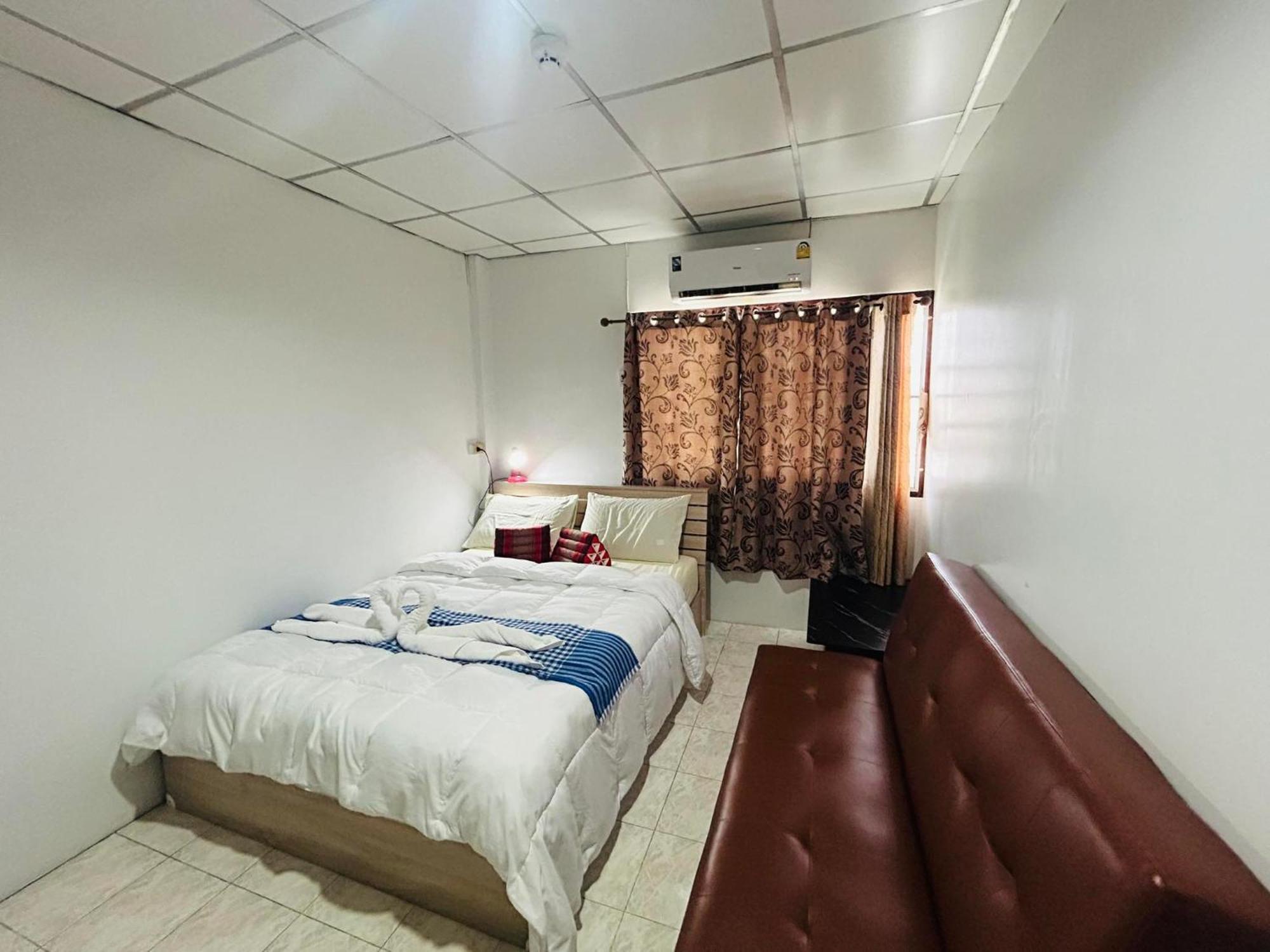 Noot'S Bar And Guesthouse Kanchanaburi Exterior foto